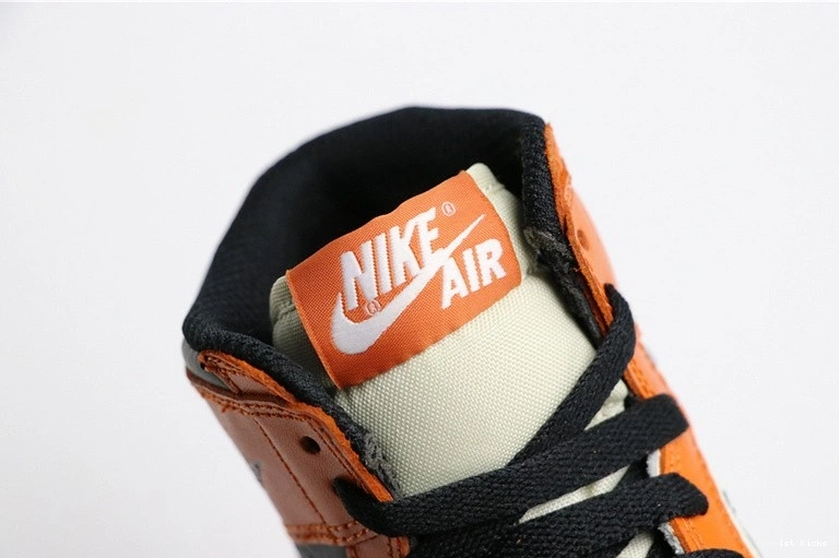 Retro Jordan 1 Shattered   Backboard (GS) Reverse 575441-113 0926